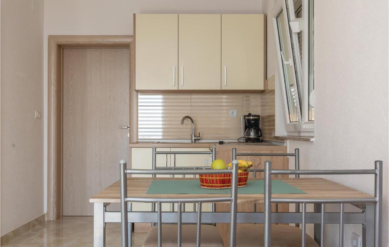 Amazing Apartment In Krvavica With Wifi Exterior foto